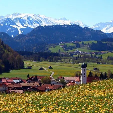 Aparte 3-zi-wohnung Im Oberallgaeu Direkt Am Berg! Apartment *